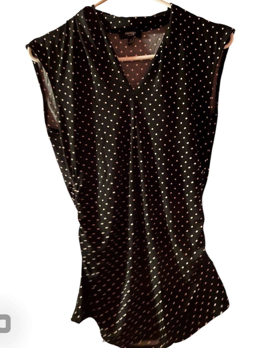 Premise Black Polka Dot V-Neck Sleeveless Blouse Sz med